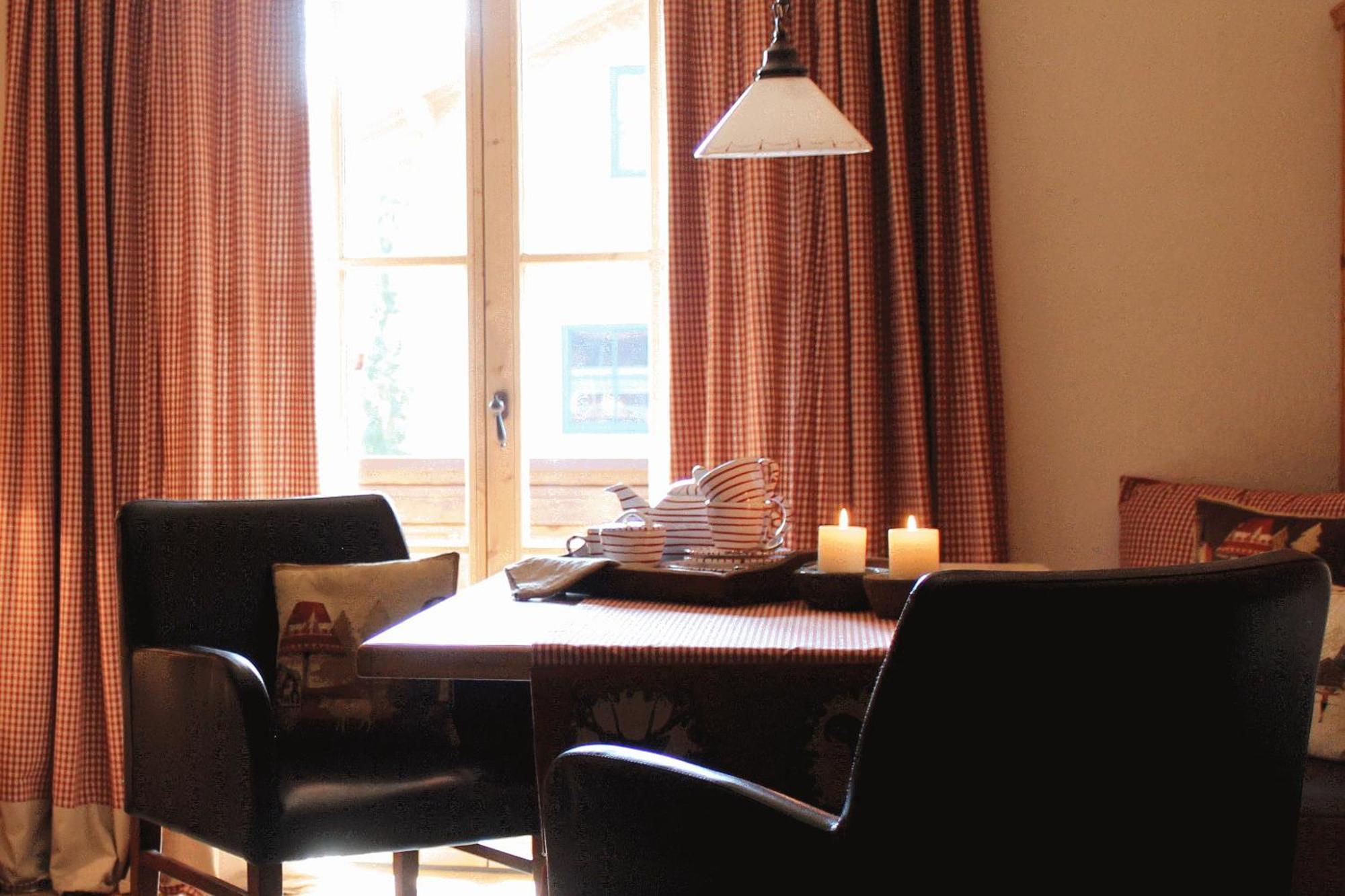 Chalet Tannenhof Lermoos Rum bild